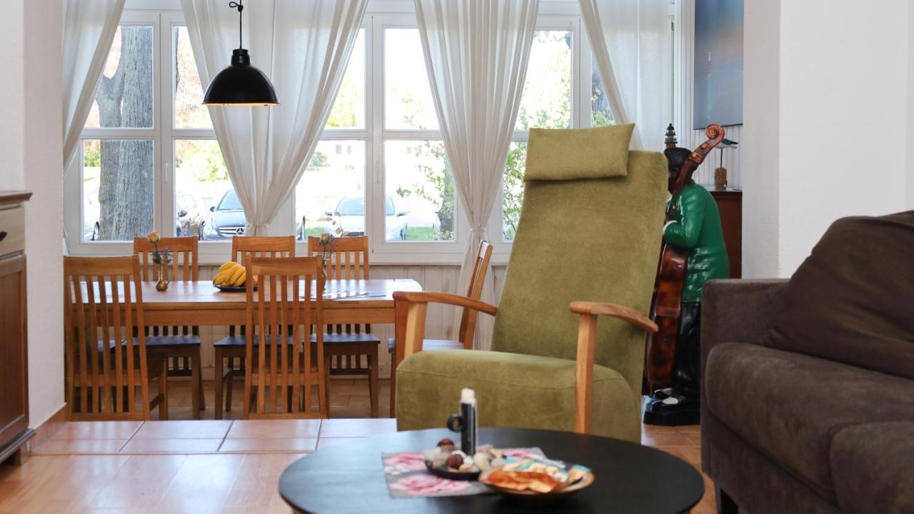 Ferienwohnungen -Am Strom 41- In Warnemuende Rostock Bagian luar foto