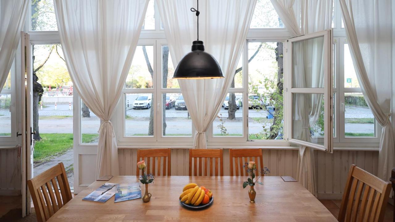Ferienwohnungen -Am Strom 41- In Warnemuende Rostock Bagian luar foto